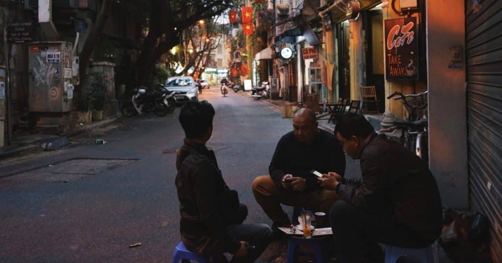 How Vietnamese People Drink Coffee