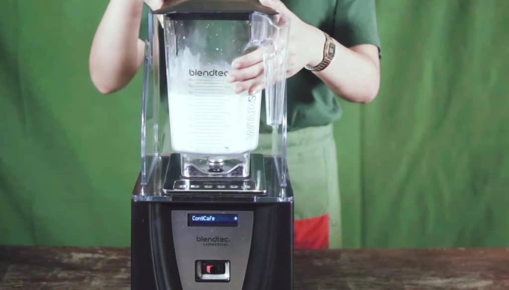 How to Make Vietnamese coconut coffee